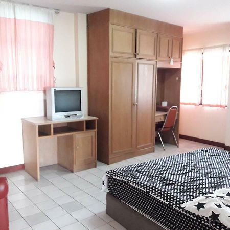 Inter Inn Hotel Чиангмай Екстериор снимка