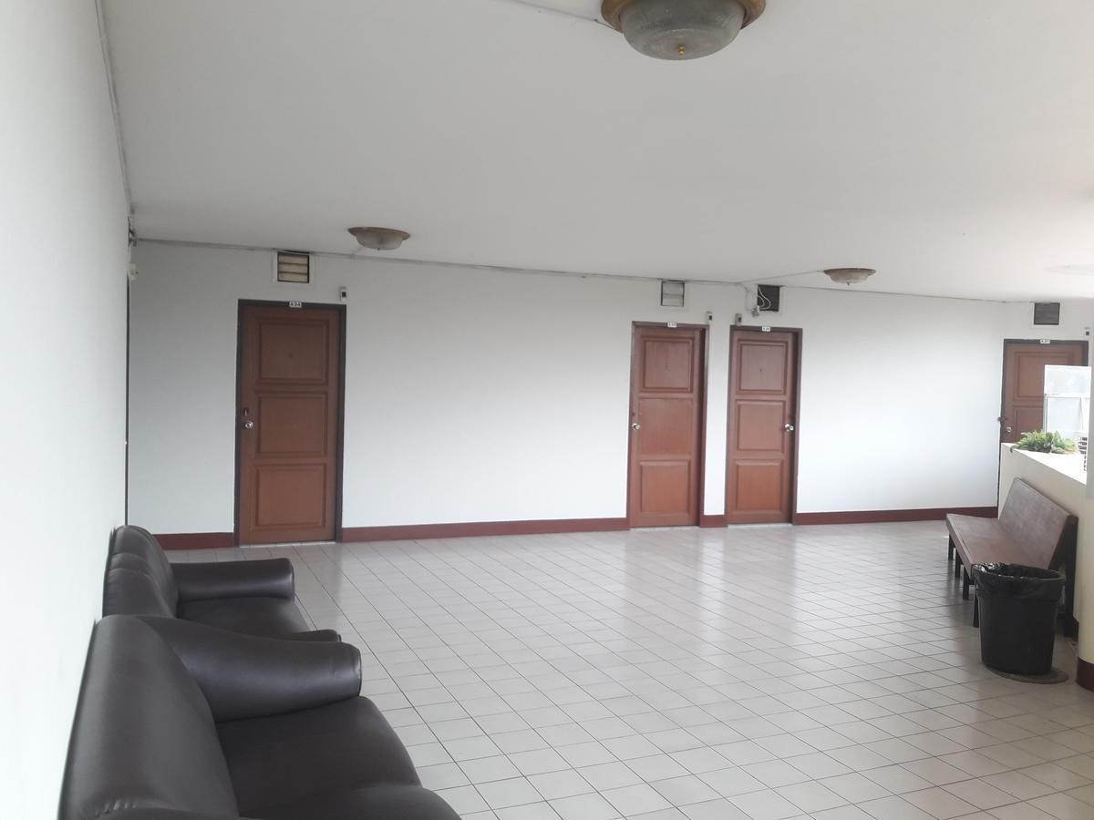 Inter Inn Hotel Чиангмай Екстериор снимка