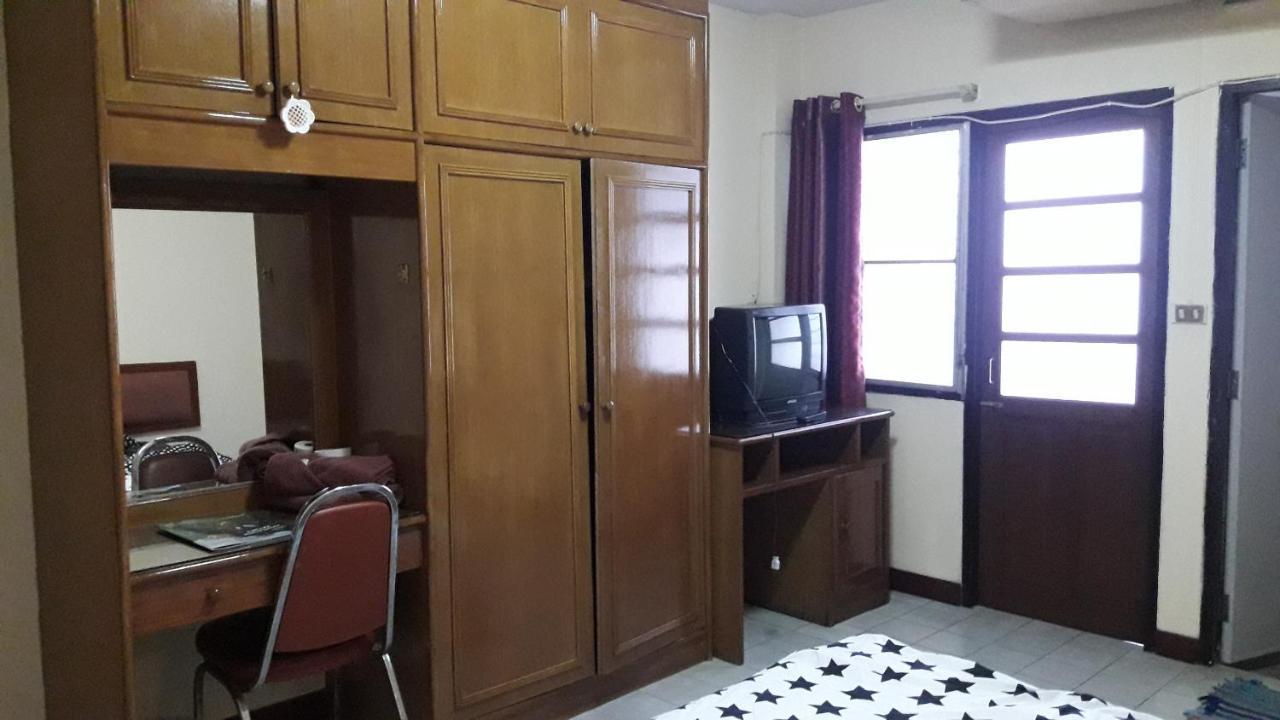 Inter Inn Hotel Чиангмай Екстериор снимка