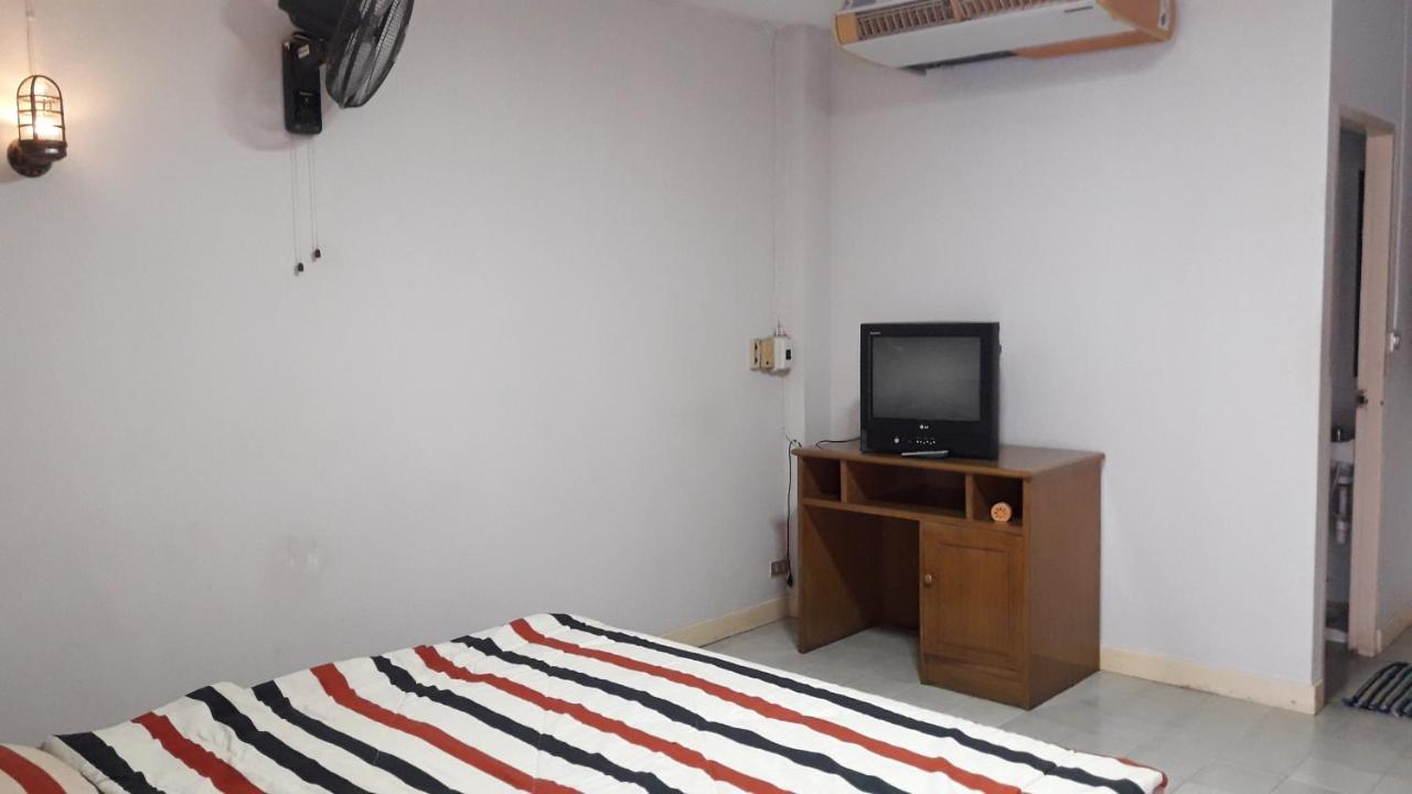 Inter Inn Hotel Чиангмай Екстериор снимка